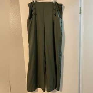 NWT Unique Vintage Olive Wide Leg Sailor Pants Size 1x
